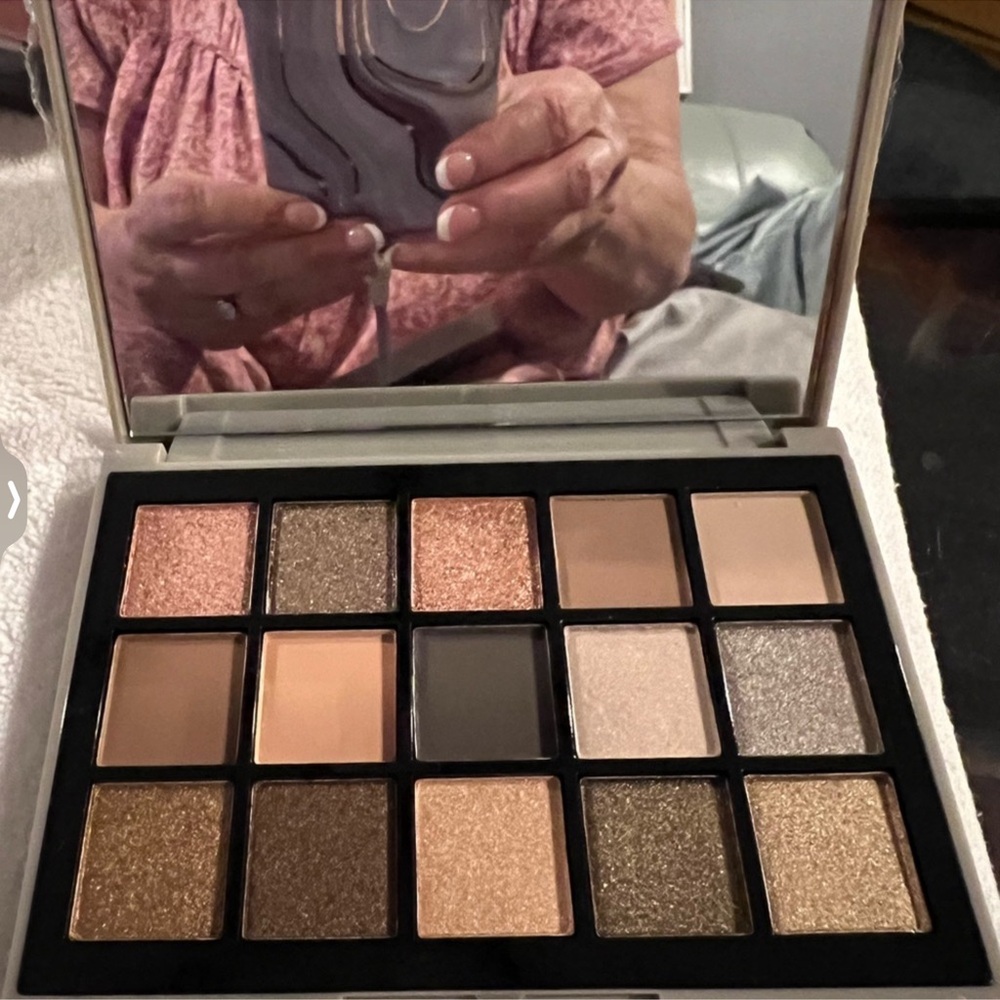 Eyeshadow